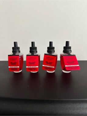 Wallflowers Mrs. Claus' Cocktail Refill - Bundle of 4